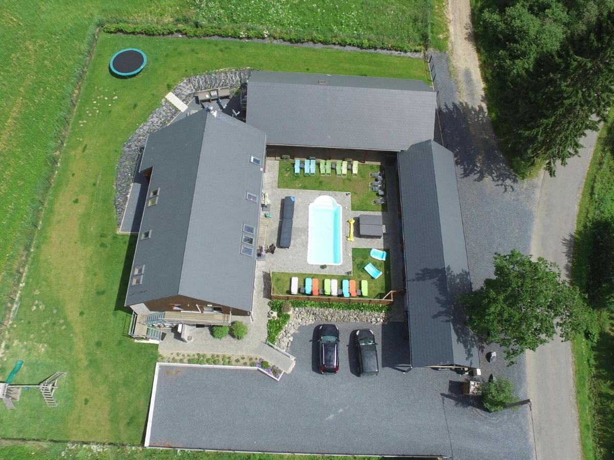 Beautiful Villa With Heated Outdoor Pool Manhay Zewnętrze zdjęcie