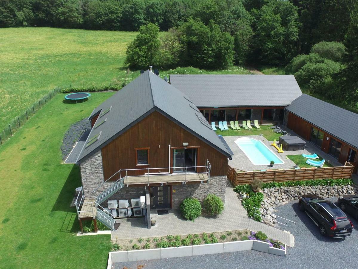 Beautiful Villa With Heated Outdoor Pool Manhay Zewnętrze zdjęcie